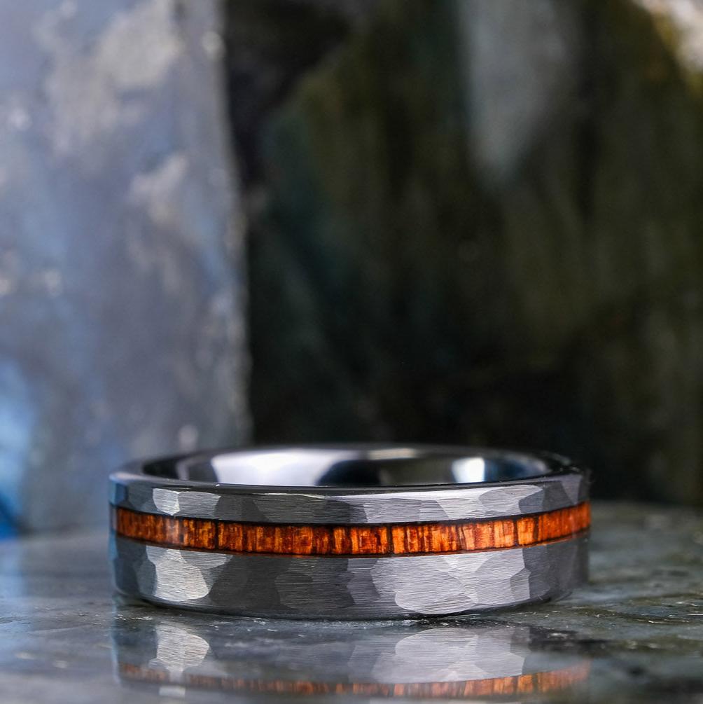 Koa Wood Stripe / Hammered Silver - 6mm