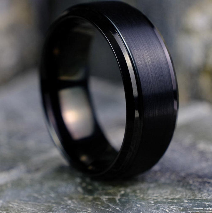 Black Beveled Edge - 8mm