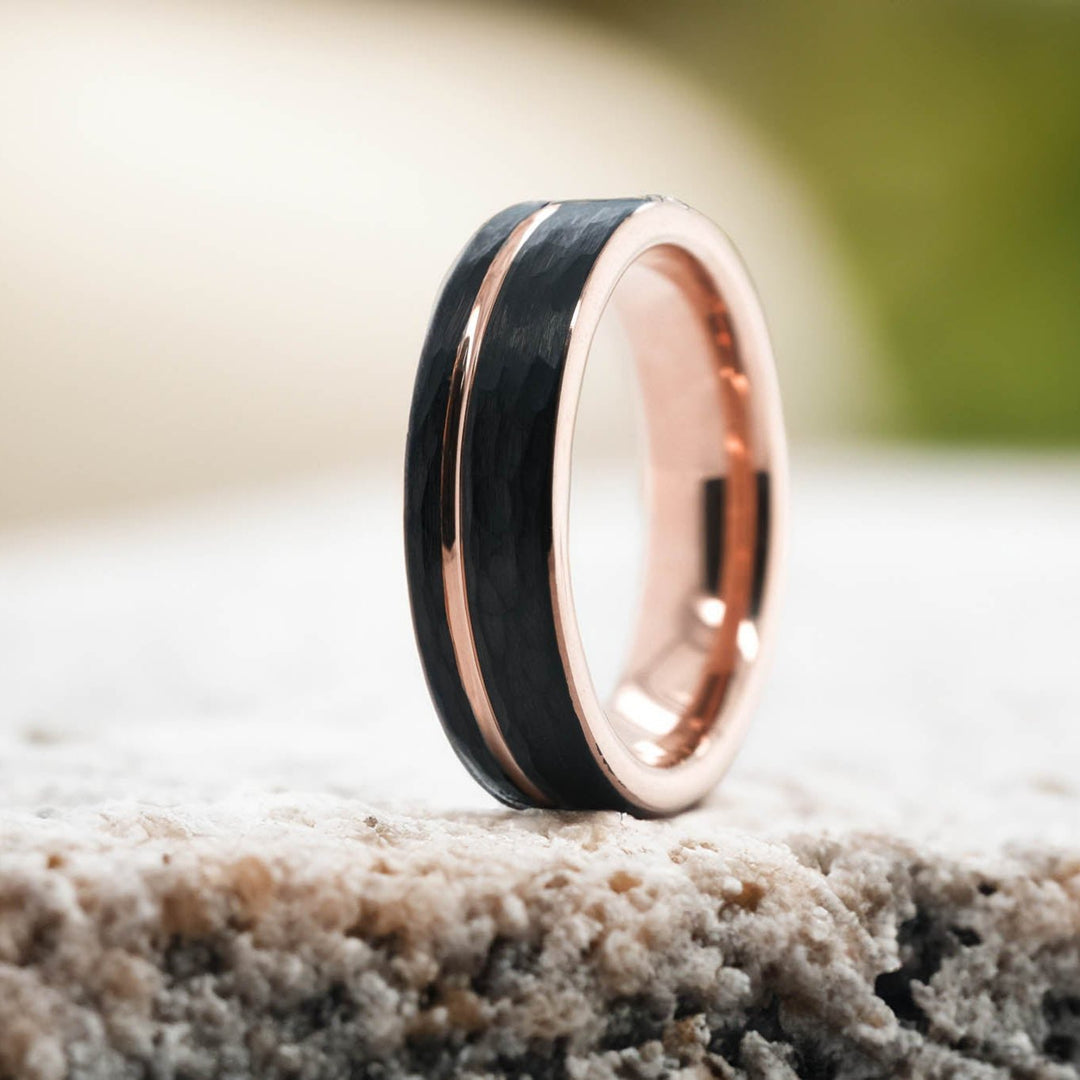 Hammered Black Band / Rose Gold Stripe - 6mm