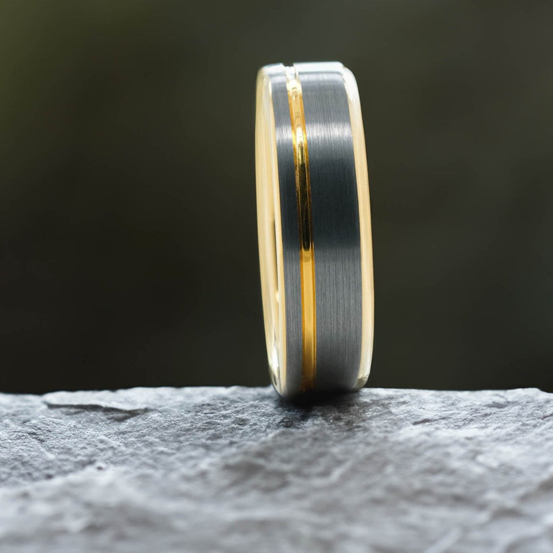 Silver Brushed - Yellow Gold Stripe & Interior - 6mm