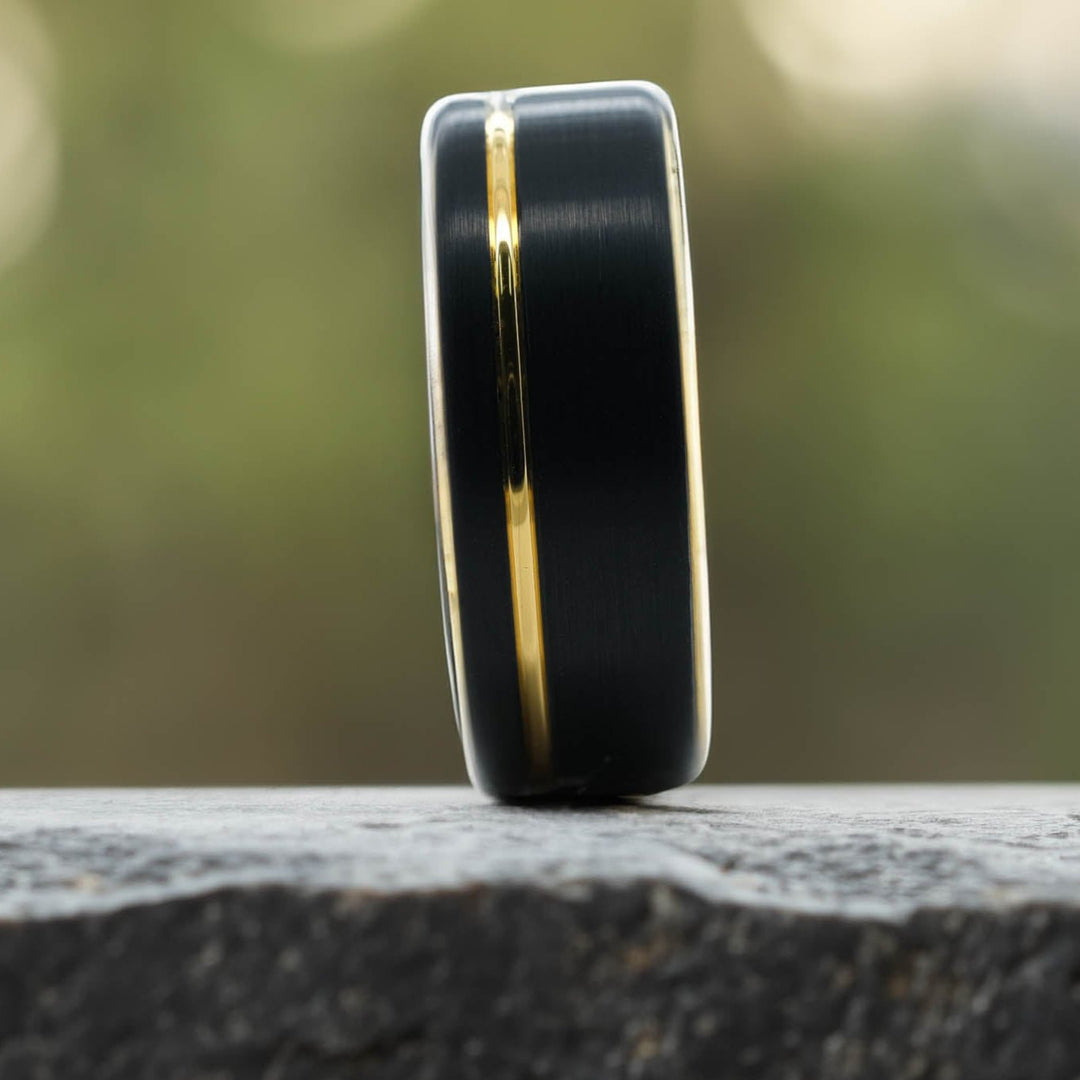 Black Brushed / Yellow Gold Stripe & Interior - 8mm