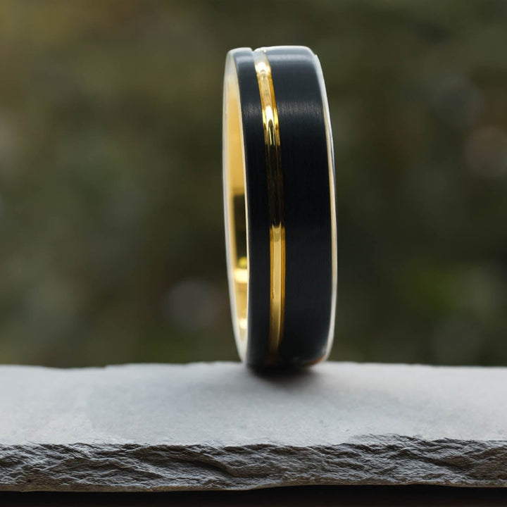 Black Brushed / Yellow Gold Stripe & Interior - 6mm