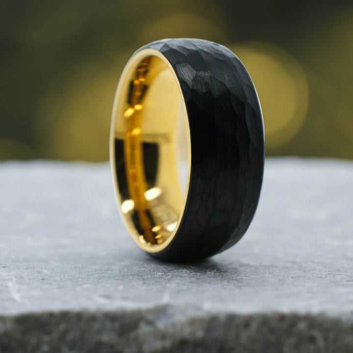 Black Hammered / Yellow Gold Interior - 8mm