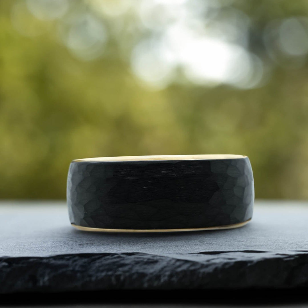 Black Hammered / Yellow Gold Interior - 8mm
