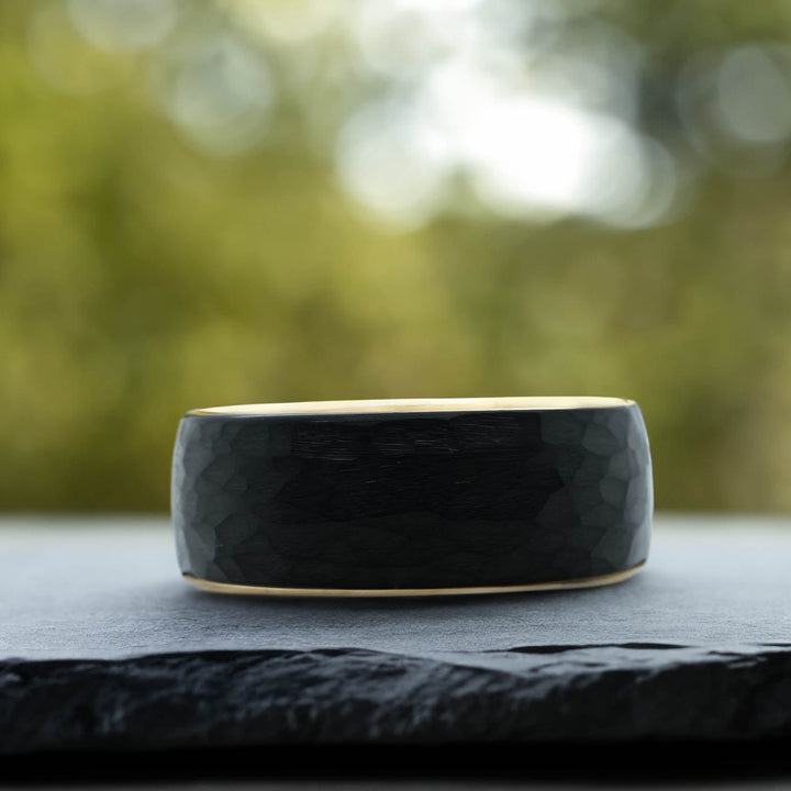Black Hammered / Yellow Gold Interior - 8mm
