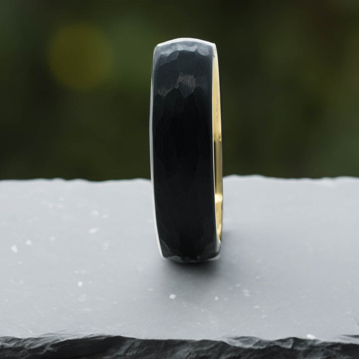 Black Hammered / Yellow Gold Interior - 6mm