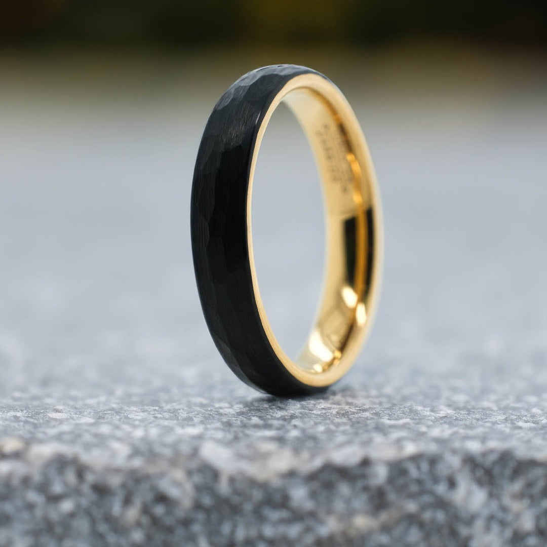 Black Hammered / Yellow Gold Interior - 4mm