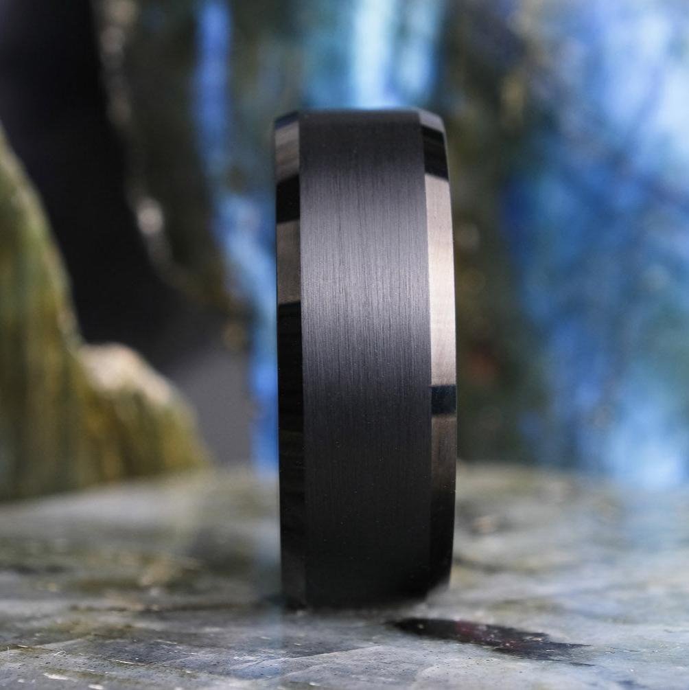 Black Brushed / Polished Red Interior - 8mm