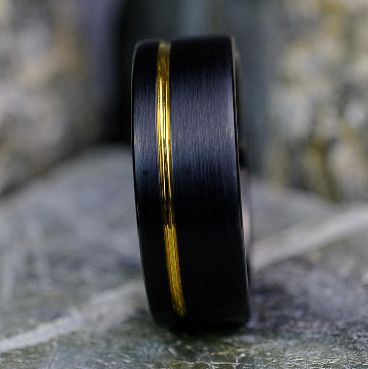 Black Brushed / Yellow Gold Stripe 8mm