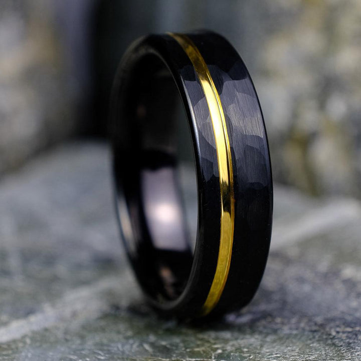 Black Hammered / Yellow Gold Stripe - 6mm