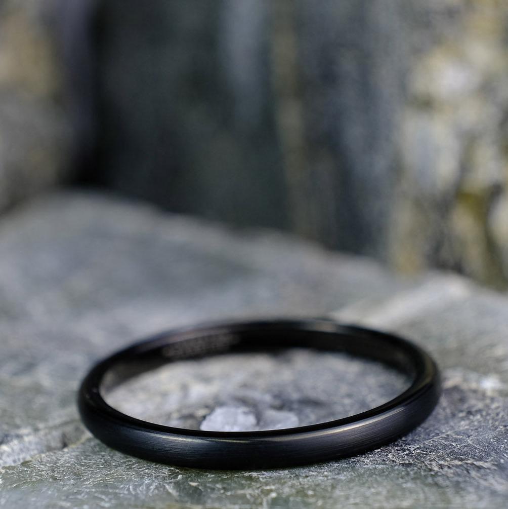 Classic Brushed Black Band - 2mm