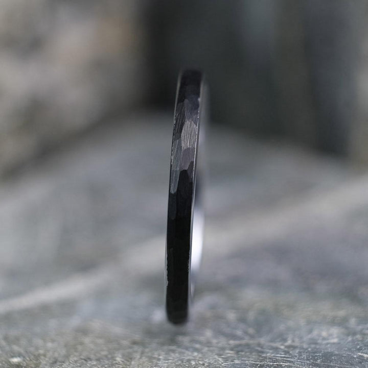 Black Hammered / Silver Interior - 2mm