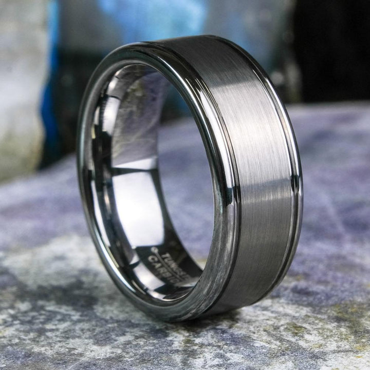 Brushed Silver Band / High Polished Side Walls - 8mm