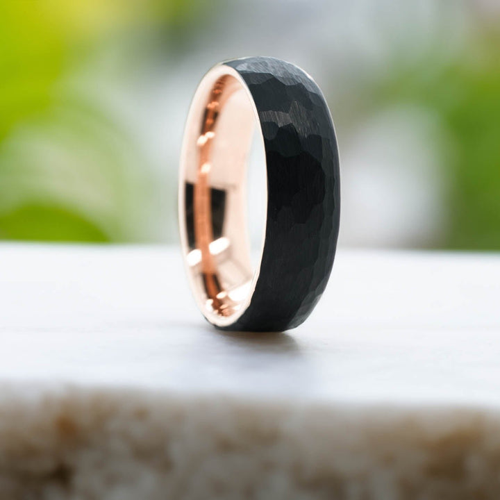 Hammered Black Band / Rose Gold - 6mm