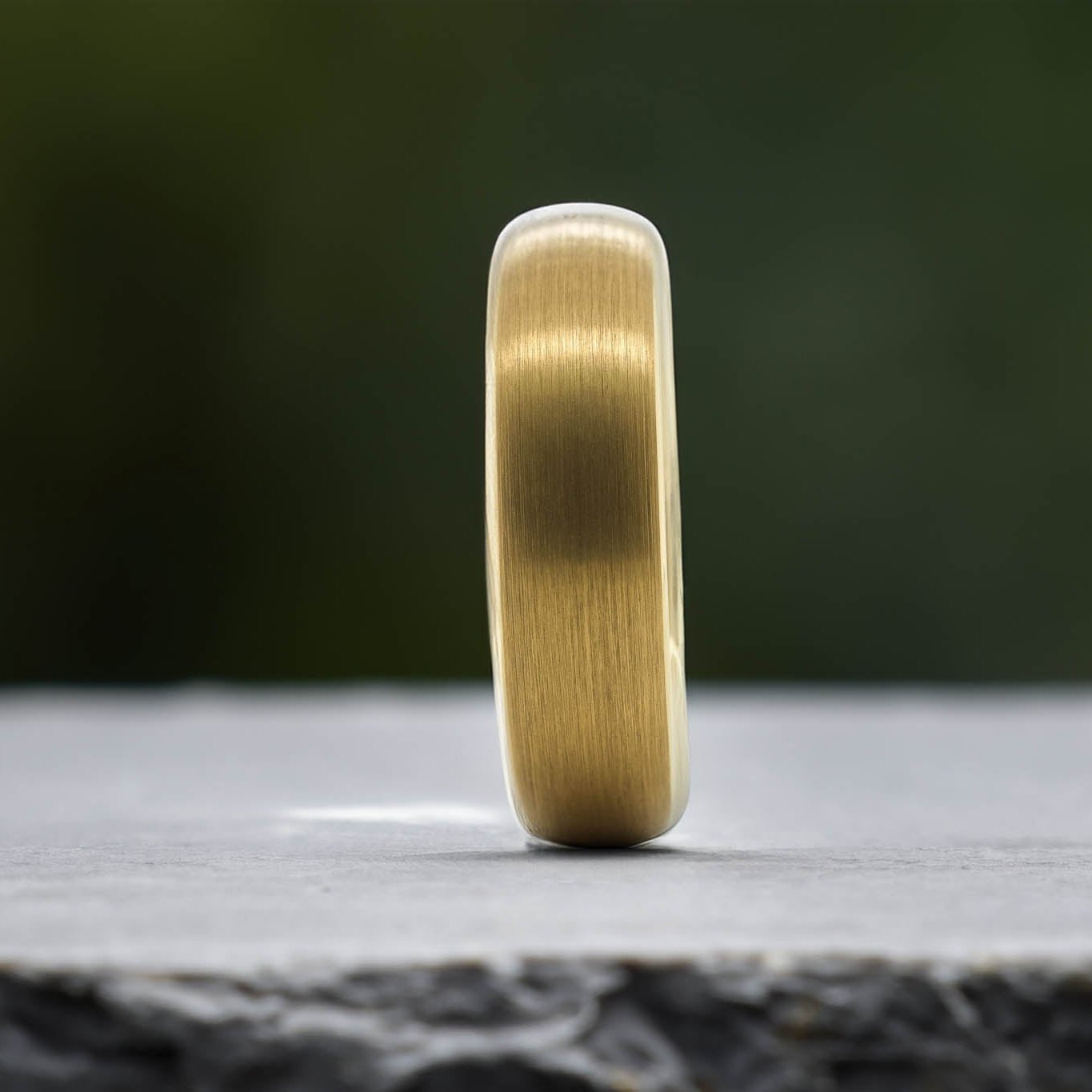 Classic Brushed Gold Tungsten Carbide Unisex Band - 6mm