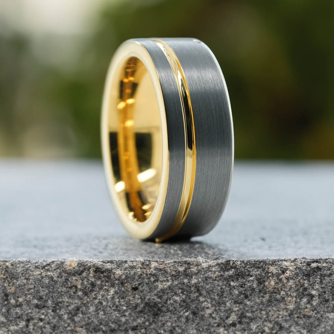 Silver Brushed - Yellow Gold Stripe & Interior - 8mm