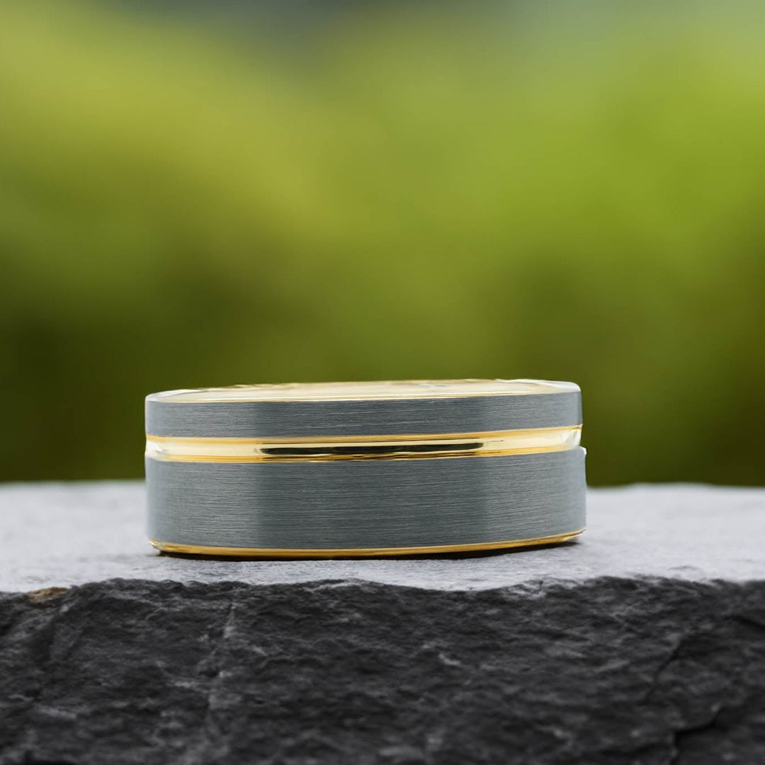 Silver Brushed - Yellow Gold Stripe & Interior - 8mm