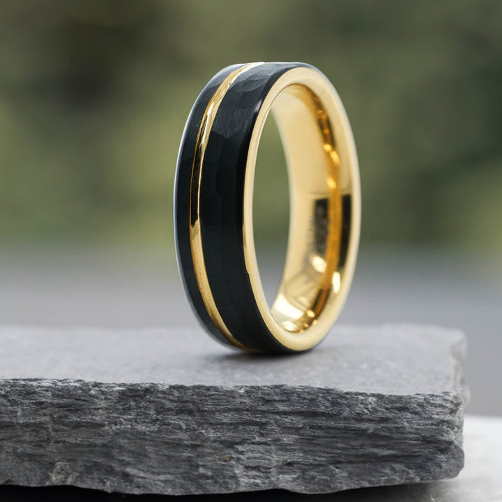 Black Hammered / Yellow Gold Stripe & Interior - 6mm