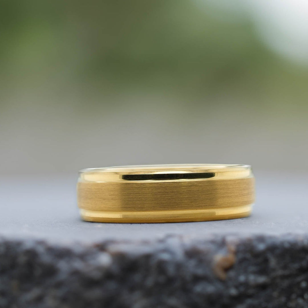 Yellow Gold Beveled Edge - 6mm