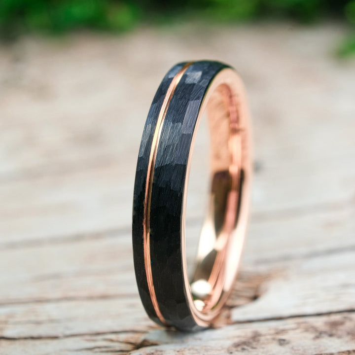 Hammered Black Band / Rose Gold Stripe - 4mm