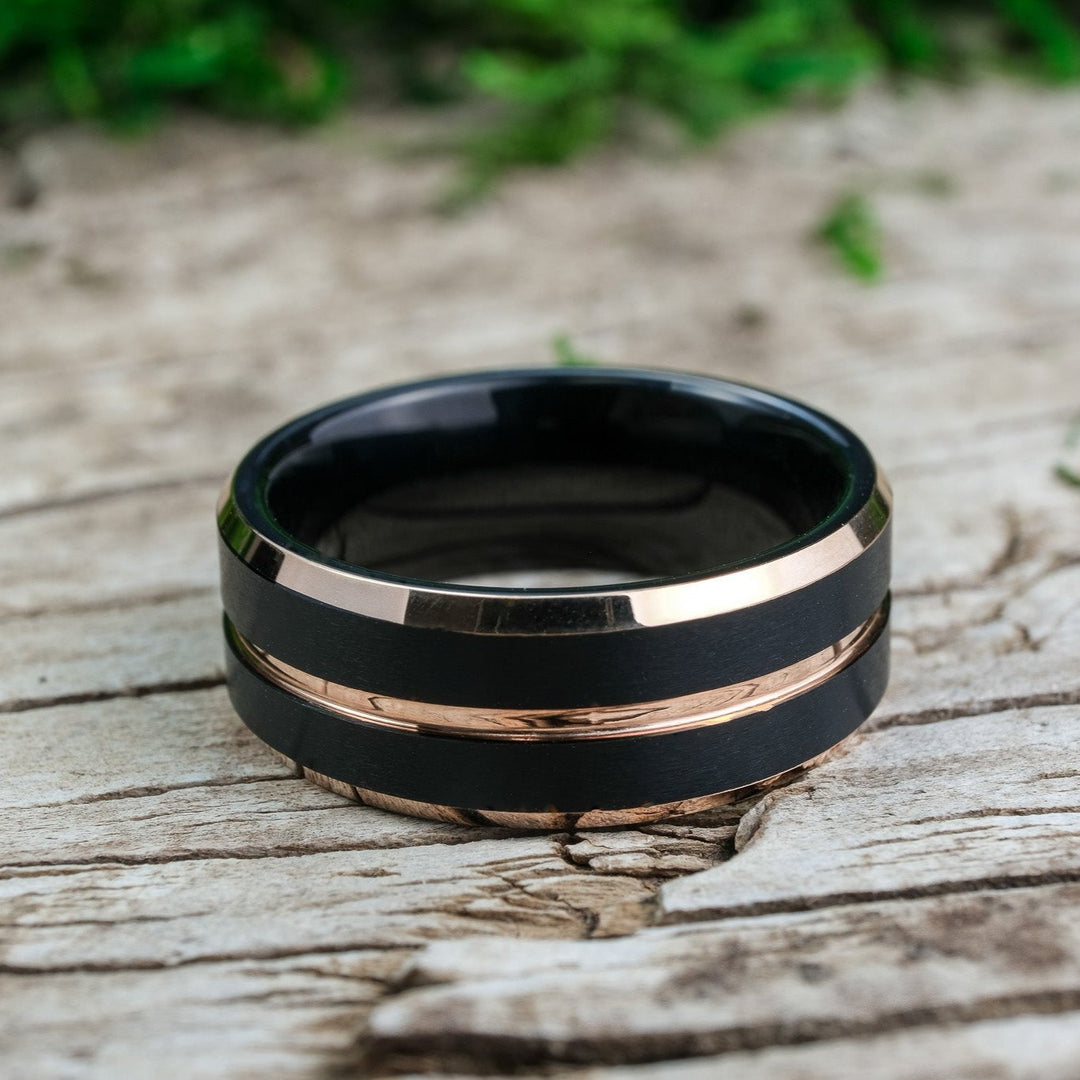 Rose Gold Polished Band / Black Stripes & Interior - 8mm