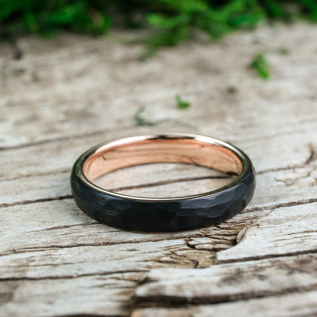 Hammered Black Band / Rose Gold - 4mm