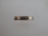 4mm Hammered Tungsten Carbide Unisex Band with Yellow Gold* Stripe & Interior