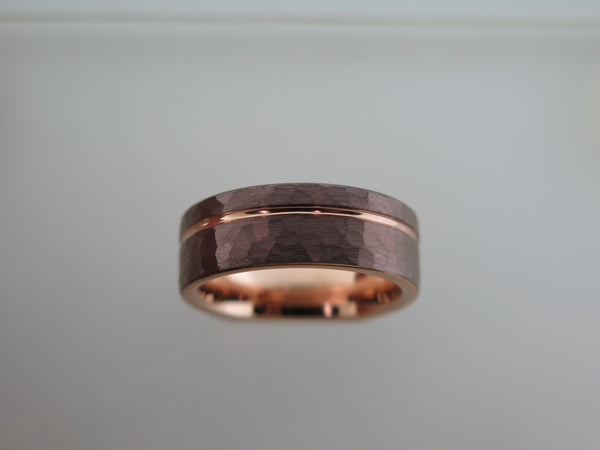 8mm HAMMERED Mocha Brown Tungsten Carbide Unisex Band With Rose Gold* Stripe & Interior